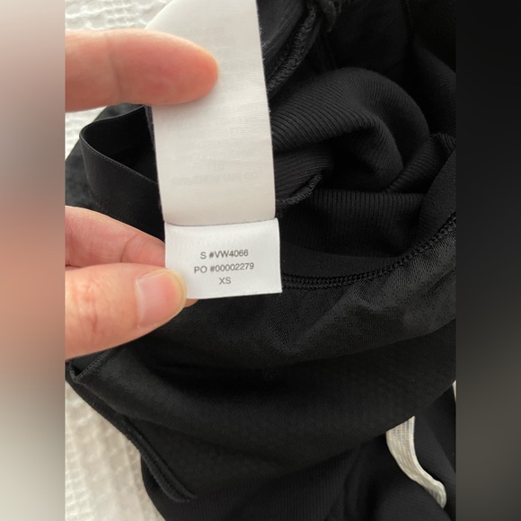 Vuori Pose Henley Black Rib Knit Jumpsuit Sz. XS VW4066 - Picture 7 of 13